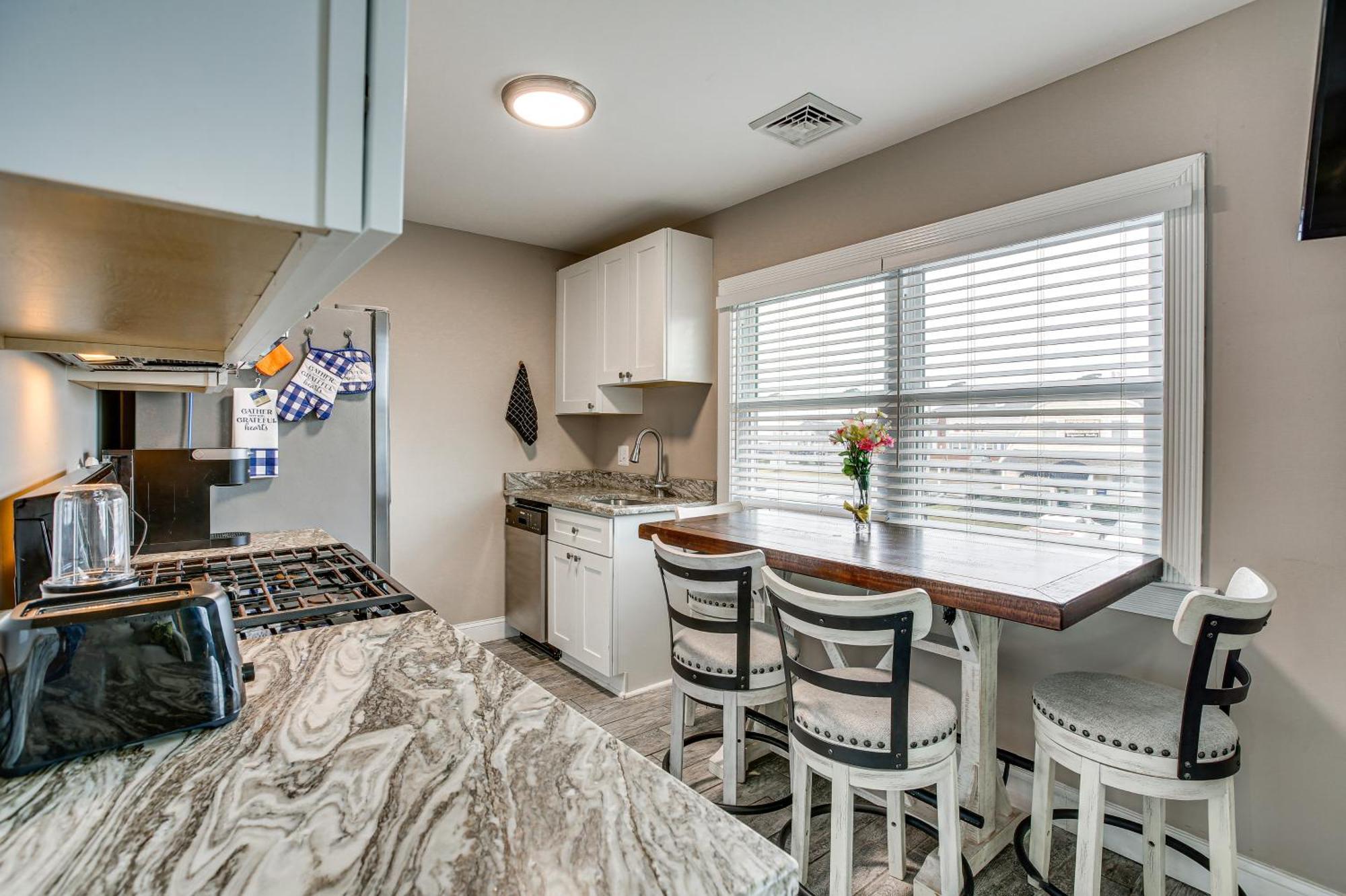 Bright Duplex Condo Walk To Brigantine Beach! Luaran gambar